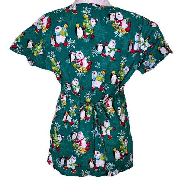 Women's Green Christmas Scrub Top Polar Bear Penguin Snowflake Tie Back Sz Med - Picture 3 of 8